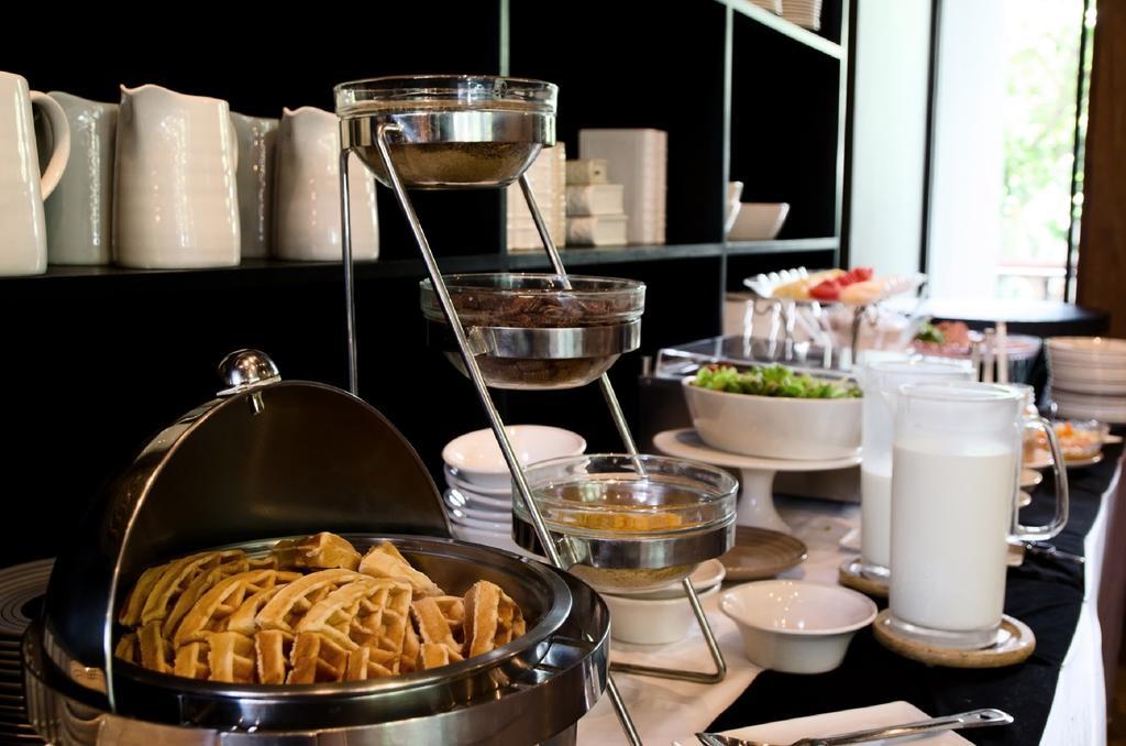Urbana Langsuan - Sha Extra Hotel Bangkok